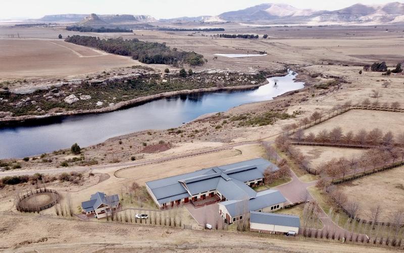 5 Bedroom Property for Sale in Clarens Free State